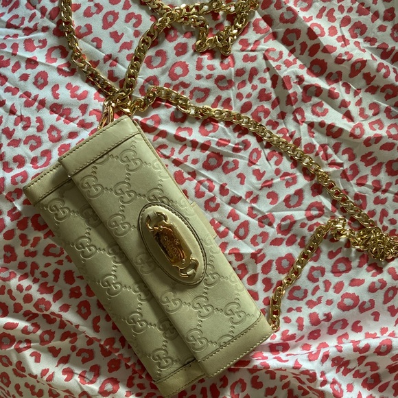 Authentic Gucci GG Gucissima WOC - Picture 1 of 8